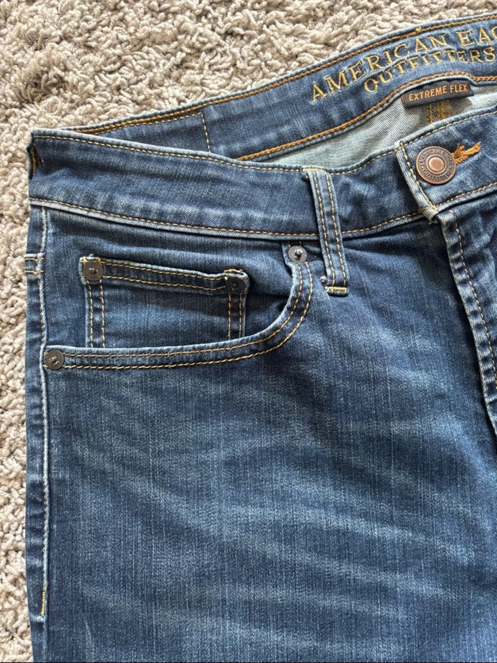 American Eagle Outfitters Extreme Flex Original Straight Jeans in Dark Blue Wash
